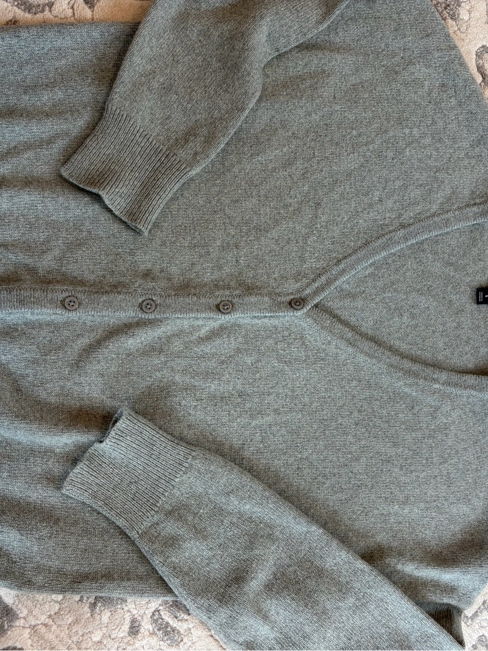 Patagonia women’s V-Neck Button Cardigan in gray- #cashmere